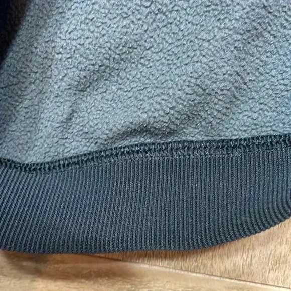 Under Armour “cold gear” hoodie size Small - Picture 5 of 6